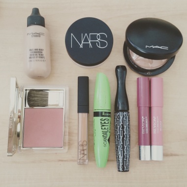 Date Night makeup products, MAC, Estee Lauder blush, NARS concealer, NARS, NARS setting powder, MAC mascara